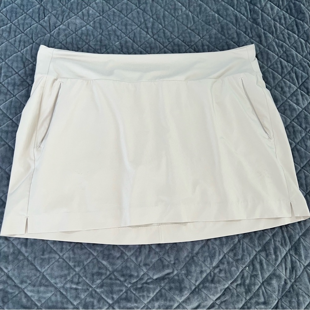 Athleta Cream Performance Skort